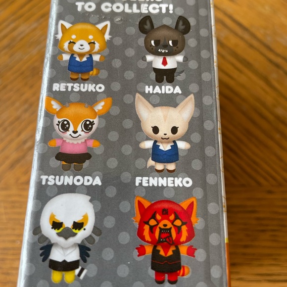 Aggretsuko Series 1 Plush Dangler & Series 2 Chibi in Motion - Picture 8 of 8
